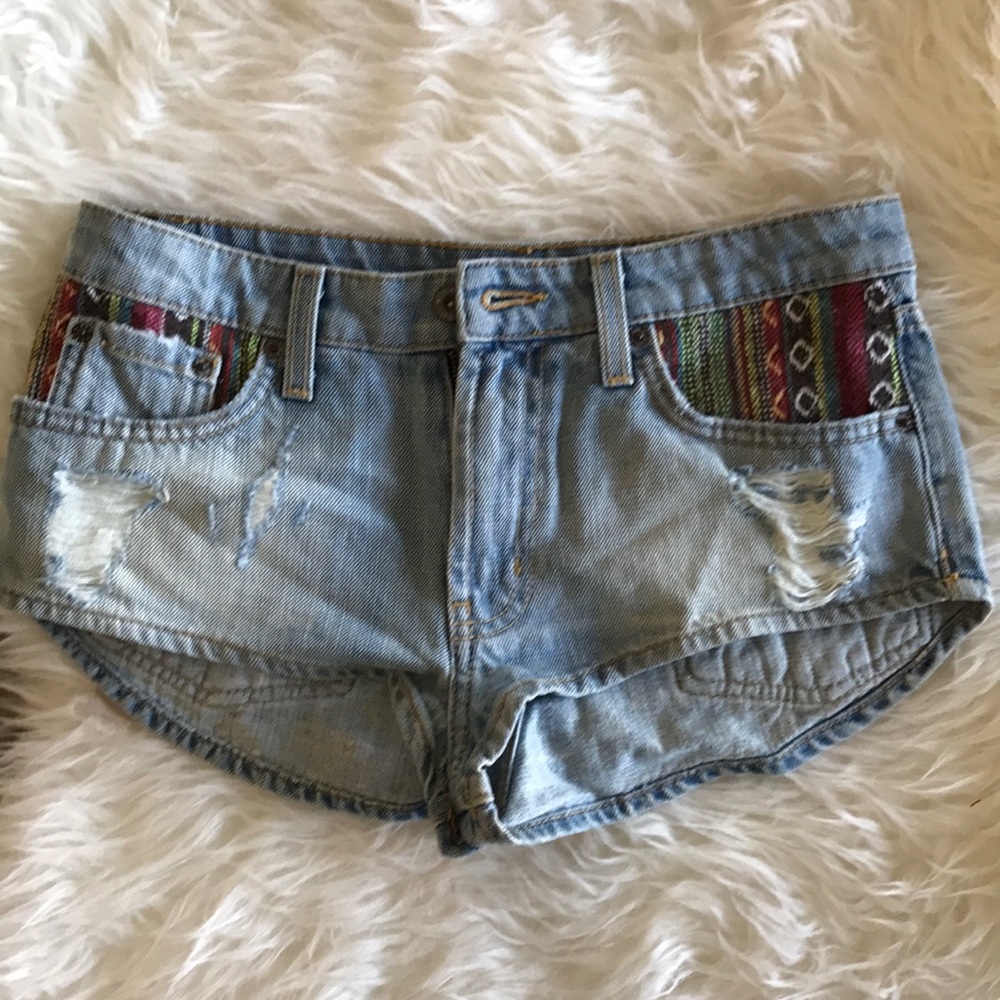 LF carmar tribal print mid rise shorts